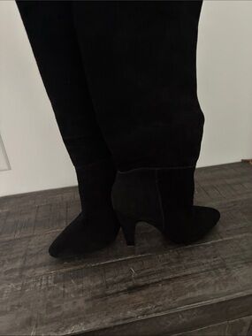 Black Suede Knee-High Heeled Boots